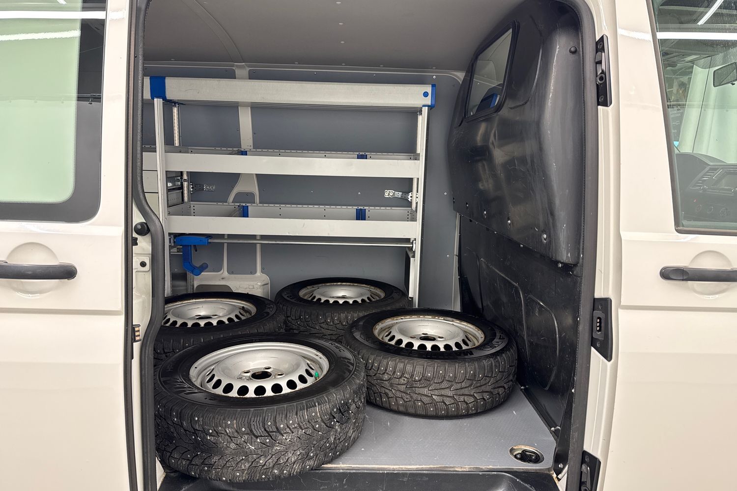 Volkswagen Transporter vaihtoauto