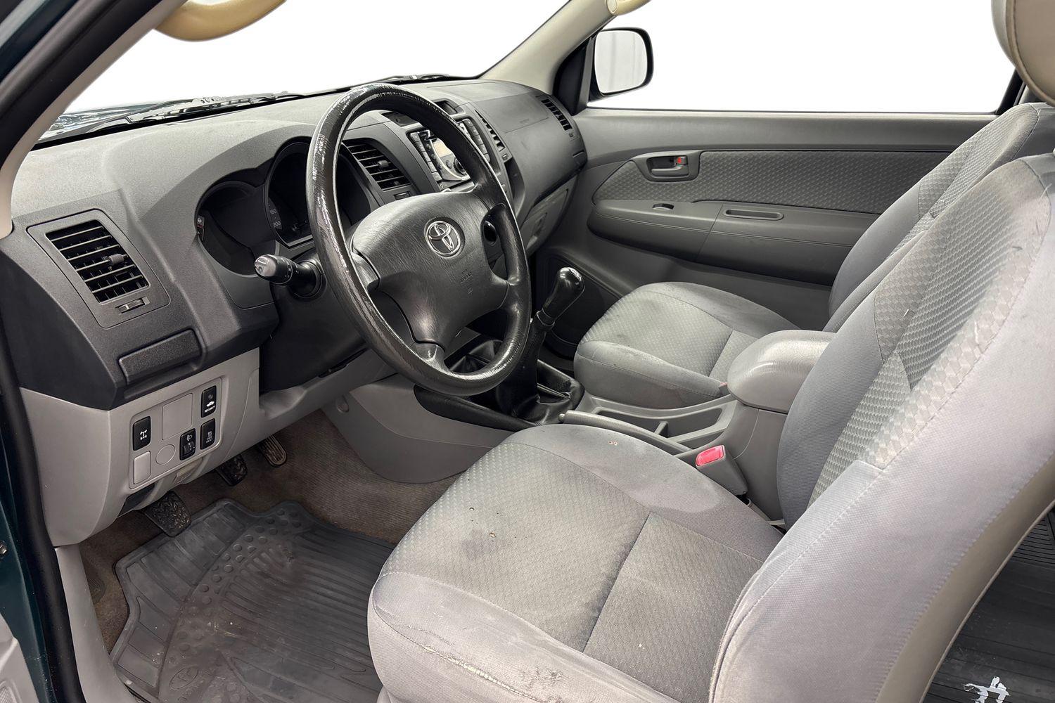 Toyota Hilux vaihtoauto