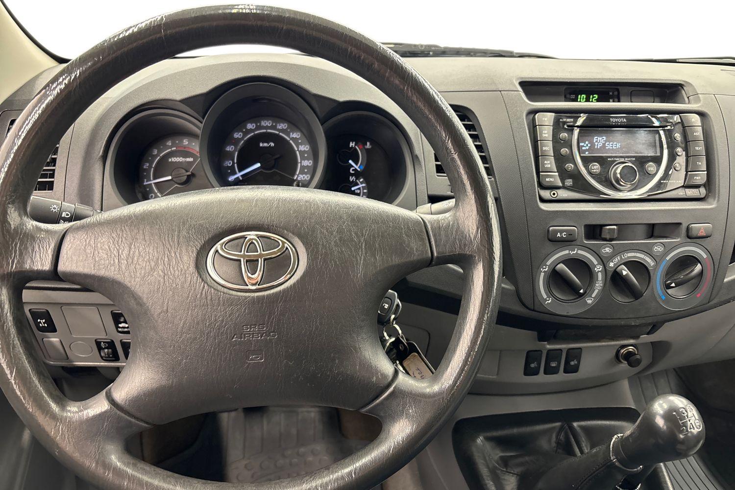 Toyota Hilux vaihtoauto