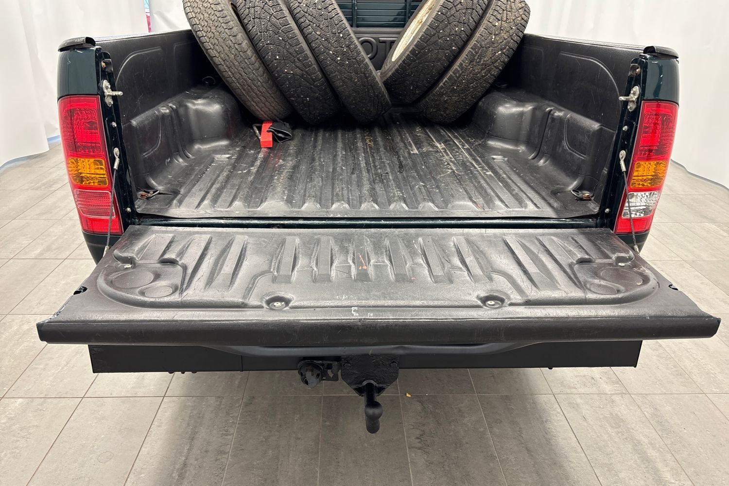Toyota Hilux vaihtoauto