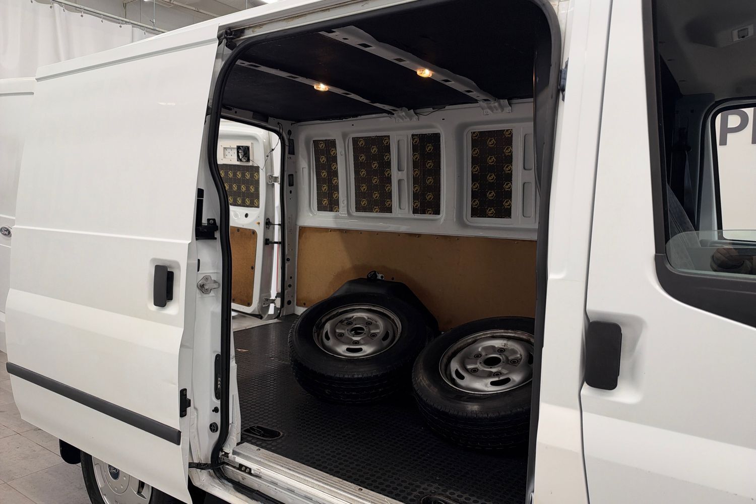 Ford Transit vaihtoauto