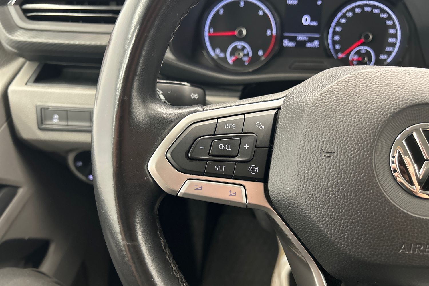 Volkswagen Caravelle vaihtoauto