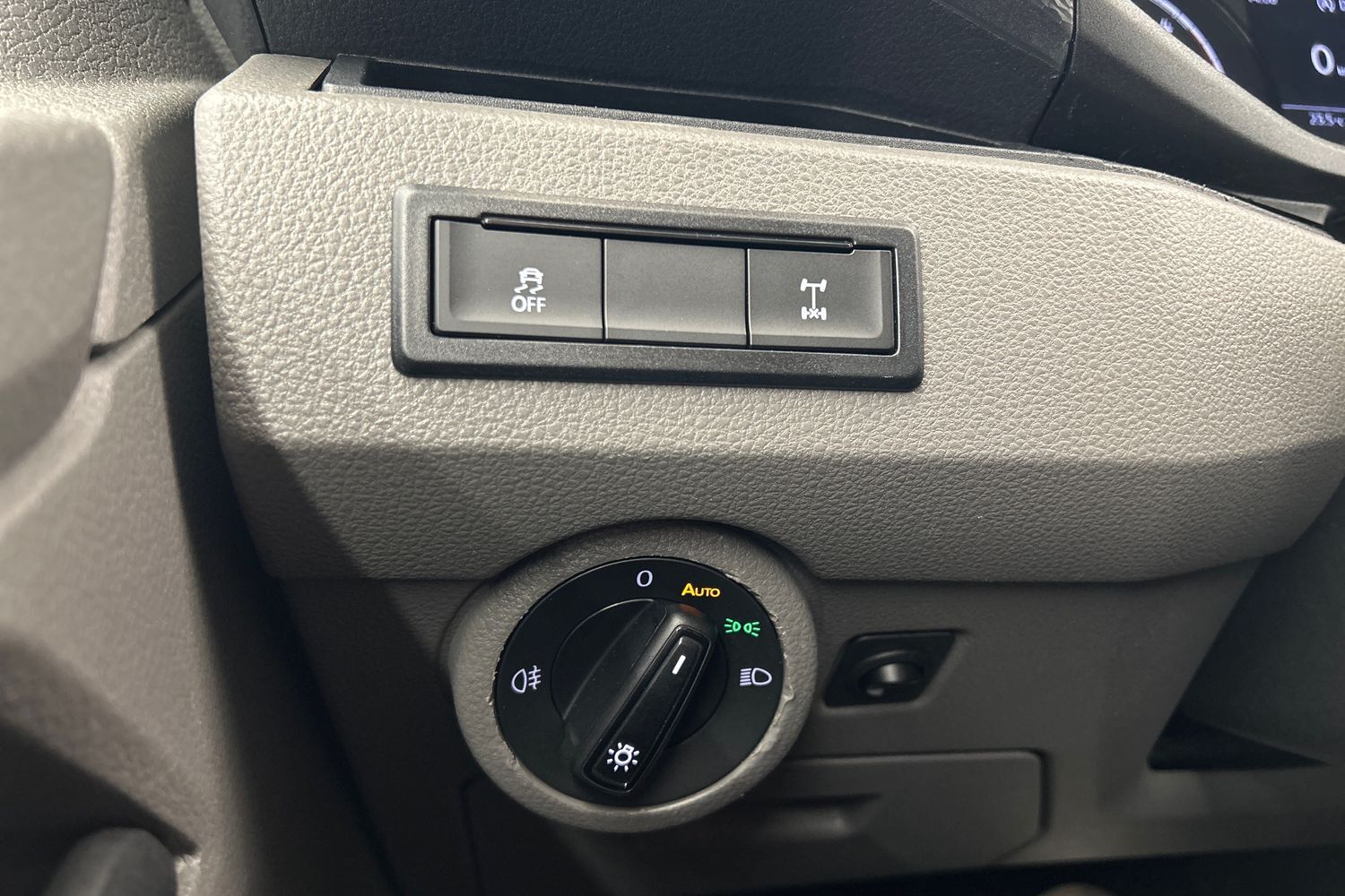 Volkswagen Caravelle vaihtoauto