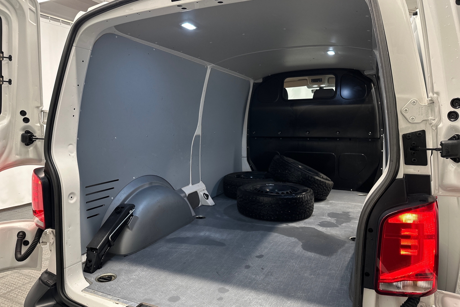 Volkswagen Transporter vaihtoauto