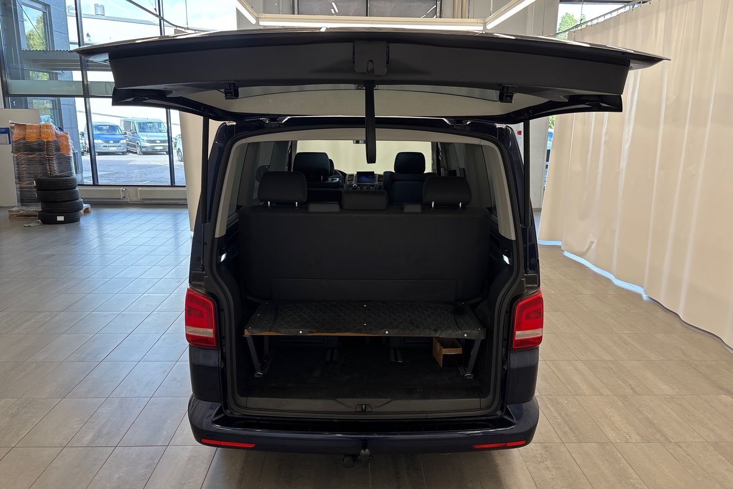 Volkswagen Multivan vaihtoauto