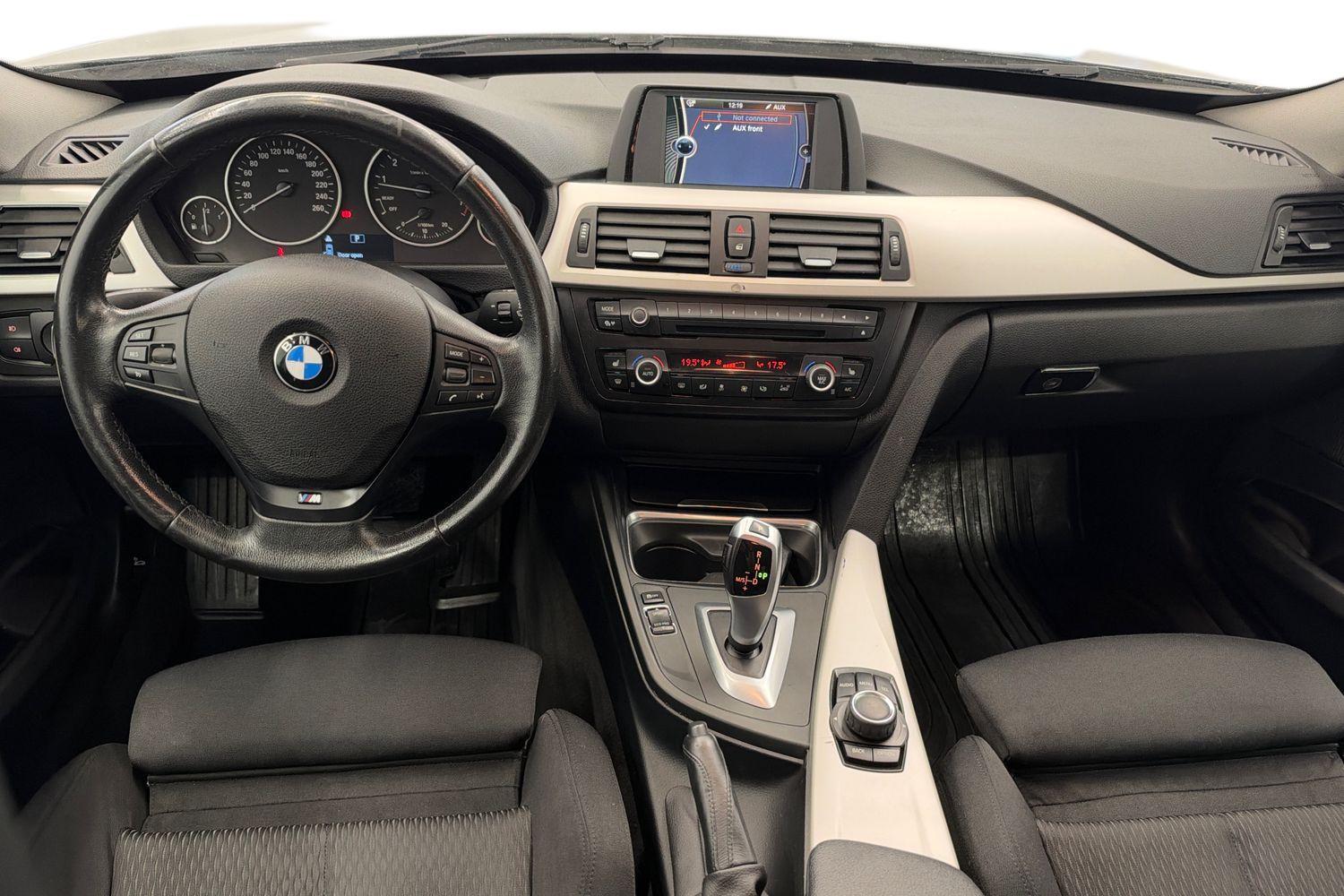 BMW 320 vaihtoauto
