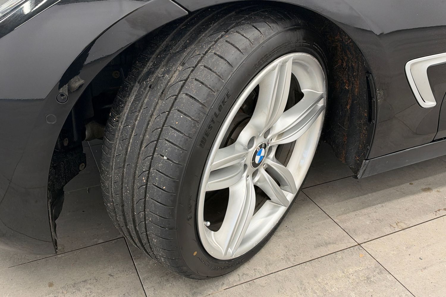 BMW 320 vaihtoauto
