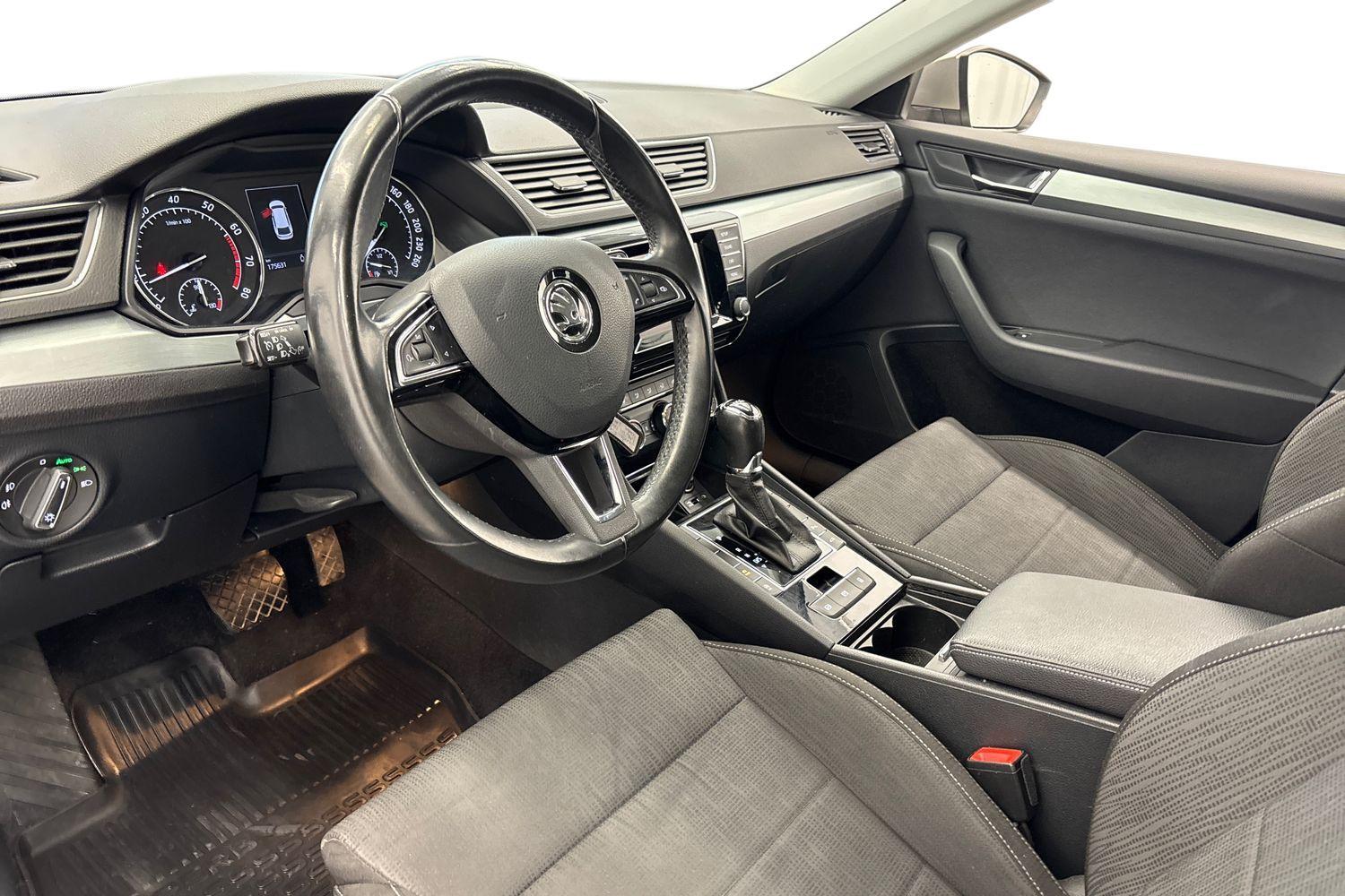 Skoda Superb vaihtoauto