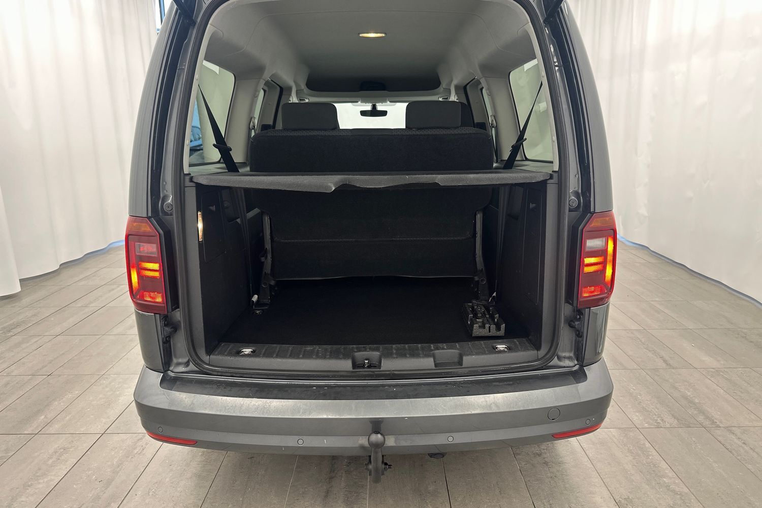 Volkswagen Caddy Maxi vaihtoauto