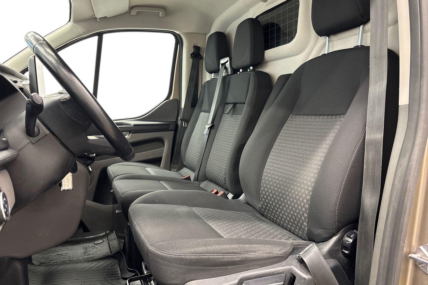 Ford Transit Custom vaihtoauto