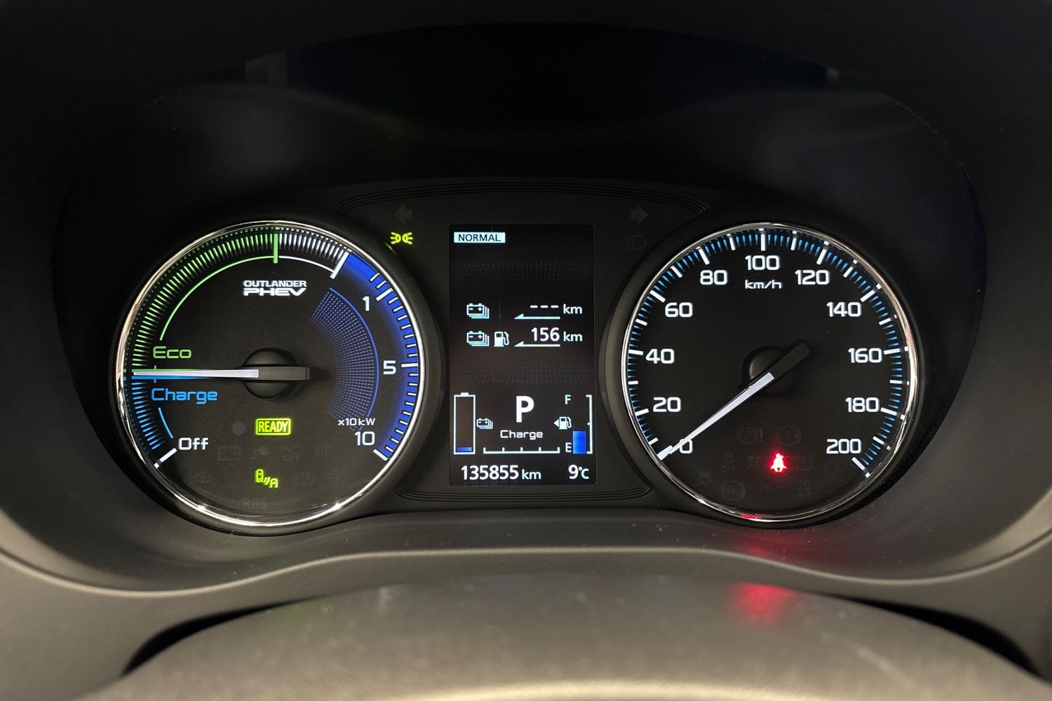 Mitsubishi Outlander PHEV vaihtoauto
