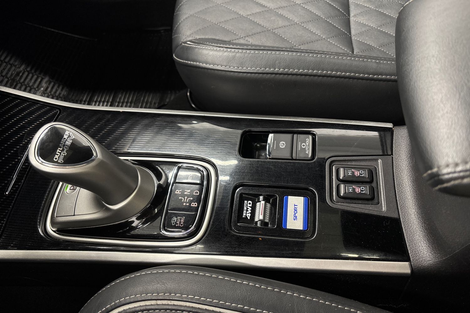 Mitsubishi Outlander PHEV vaihtoauto