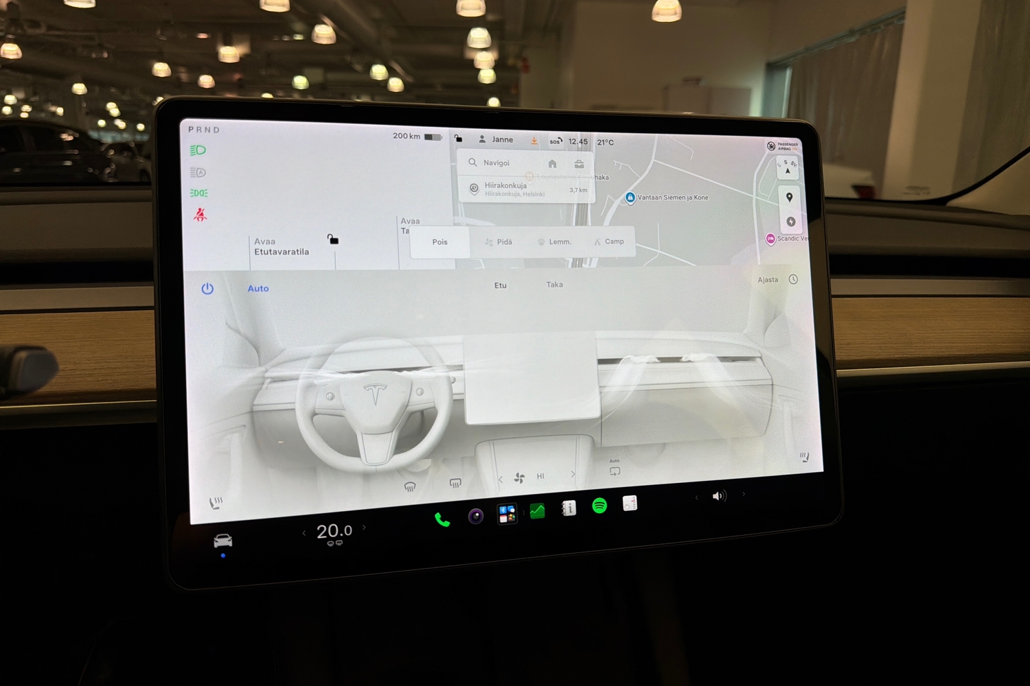 Tesla Model 3 vaihtoauto