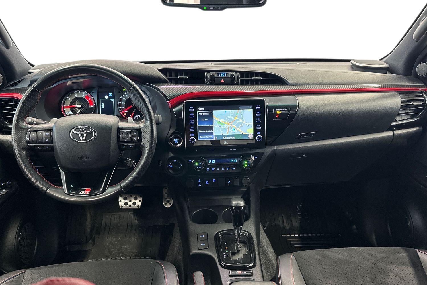 Toyota Hilux vaihtoauto