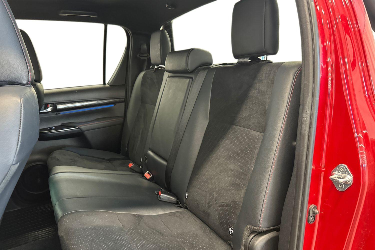 Toyota Hilux vaihtoauto