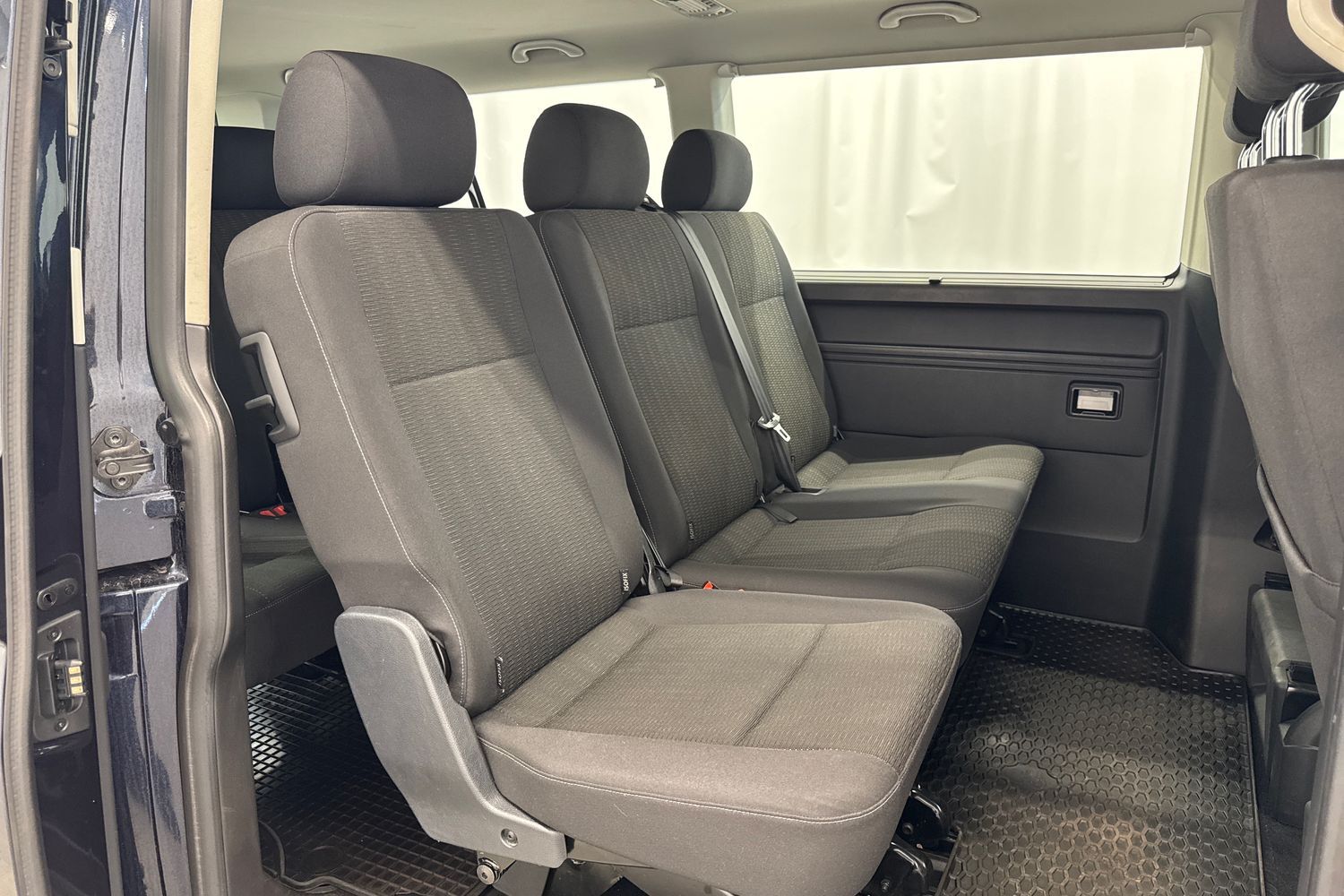 Volkswagen Caravelle vaihtoauto