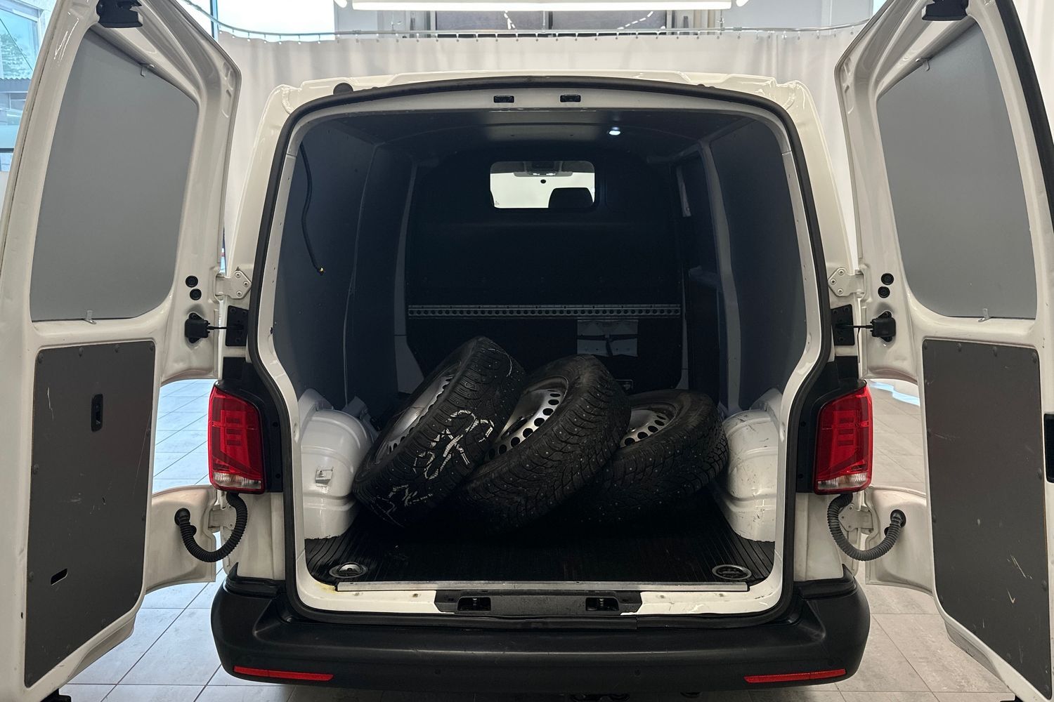 Volkswagen Transporter vaihtoauto