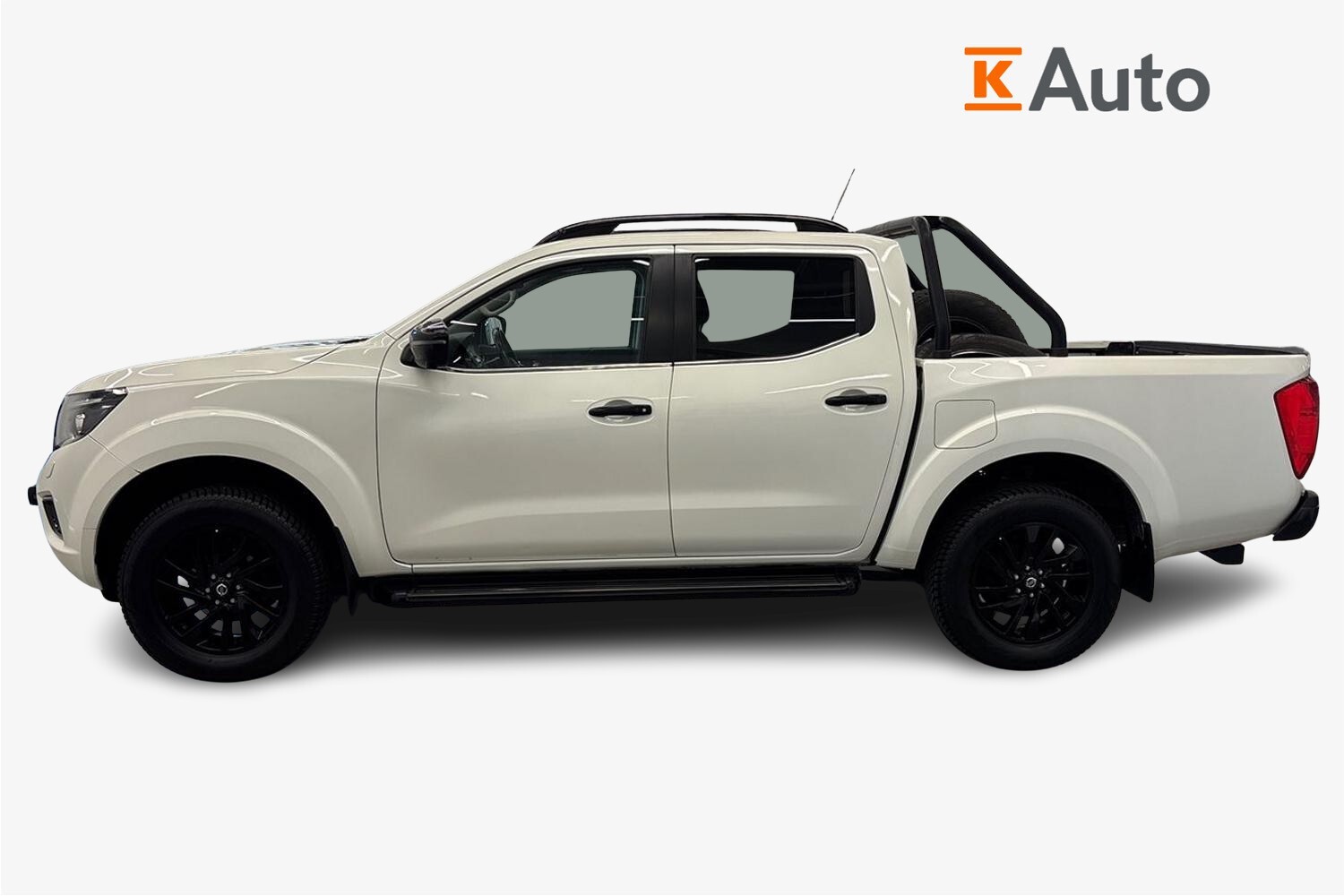 Nissan Navara vaihtoauto