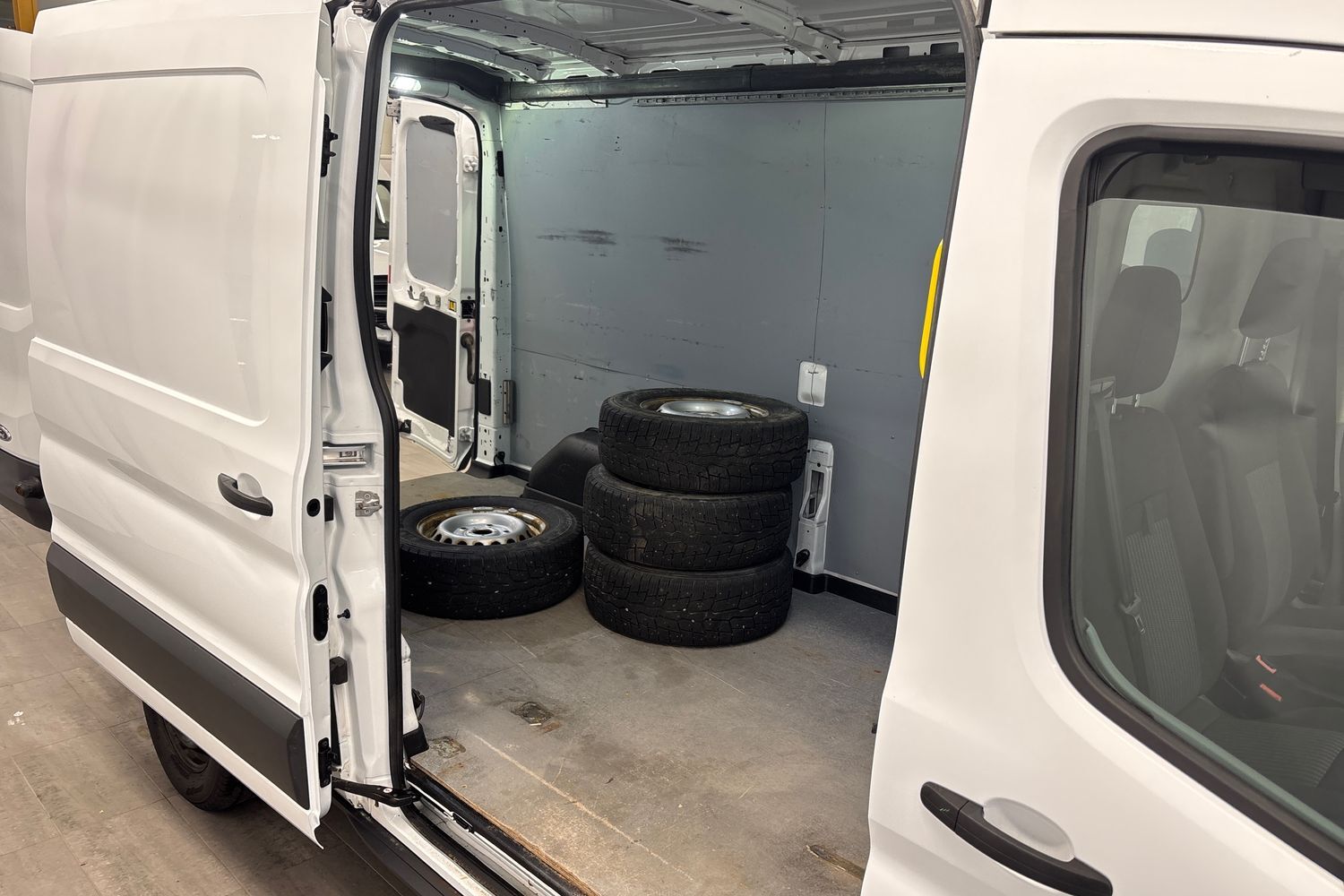 Ford Transit vaihtoauto
