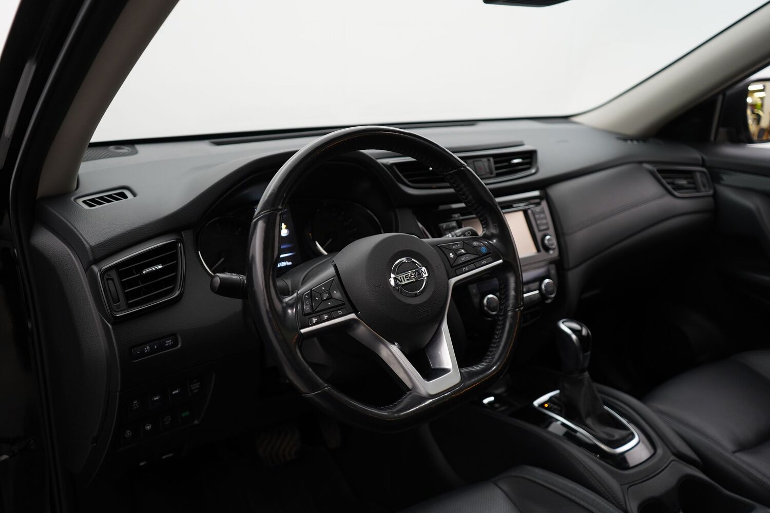 Nissan X-Trail vaihtoauto