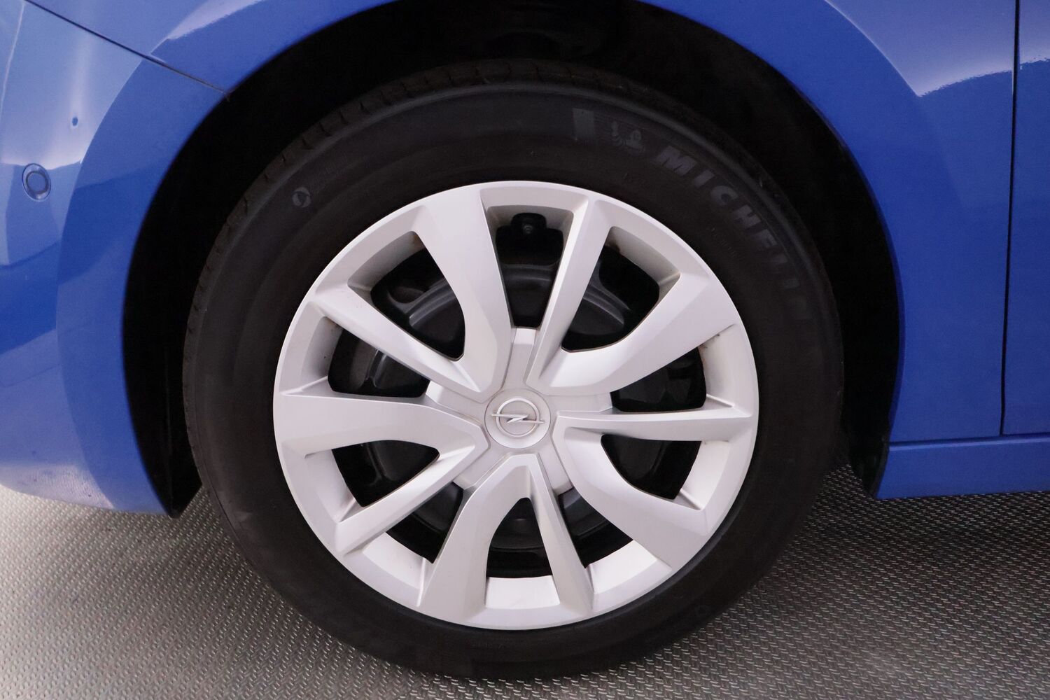 Opel Corsa vaihtoauto