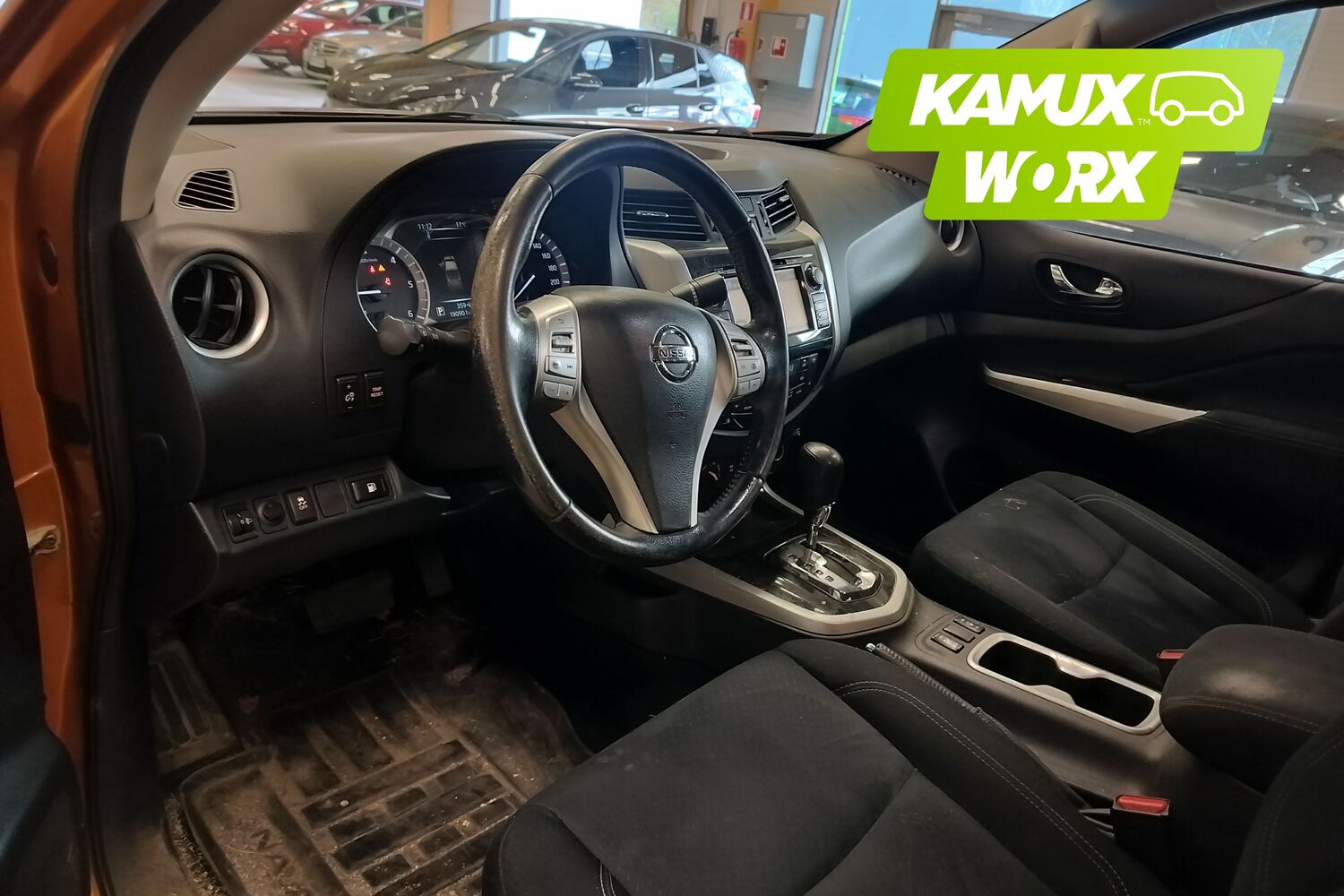Nissan Navara vaihtoauto