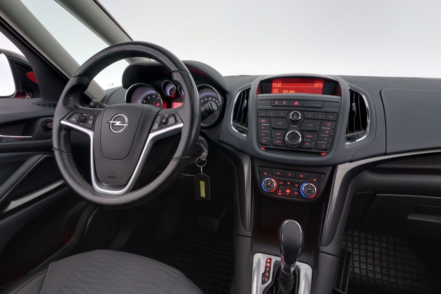 Opel Zafira vaihtoauto