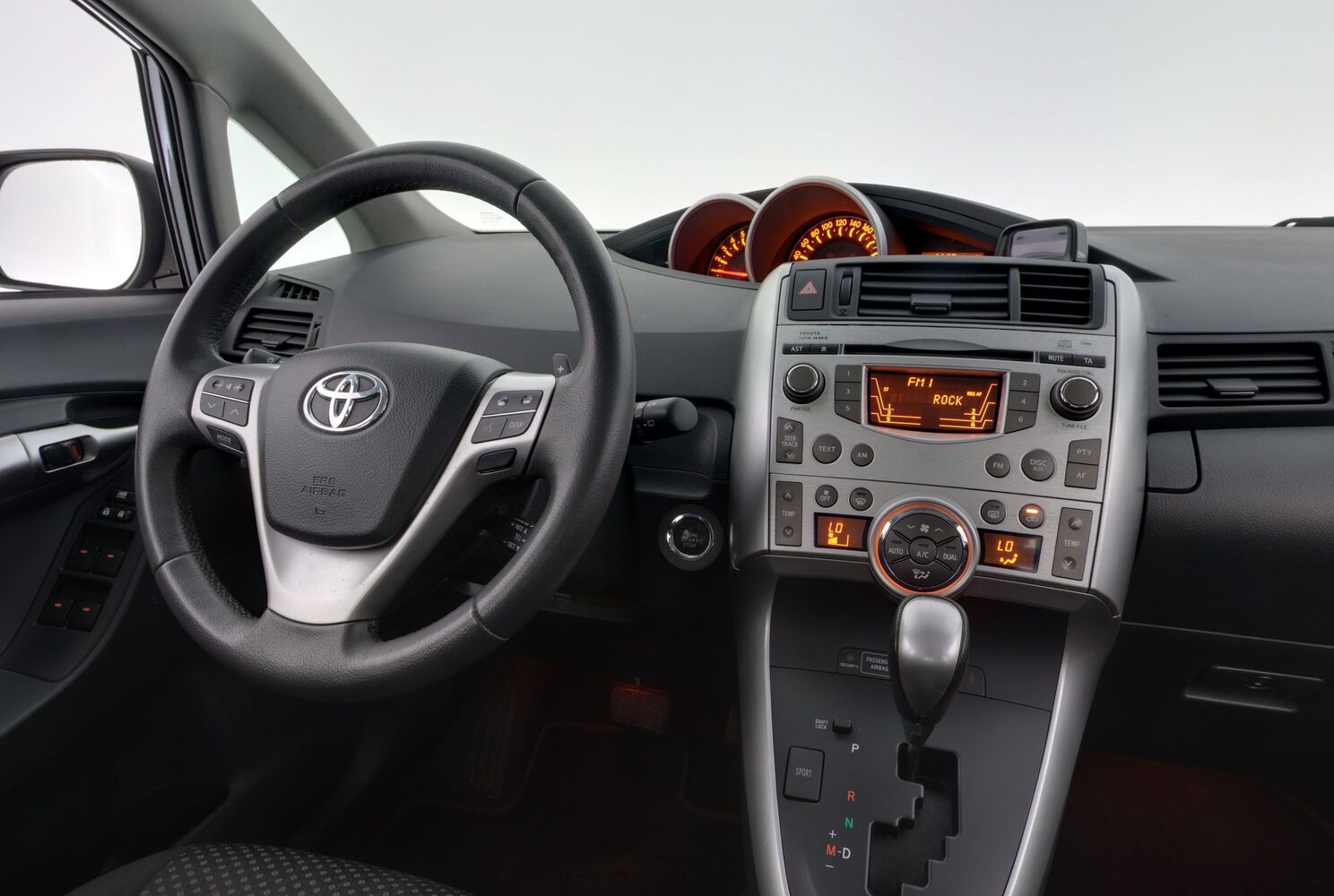 Toyota Verso vaihtoauto