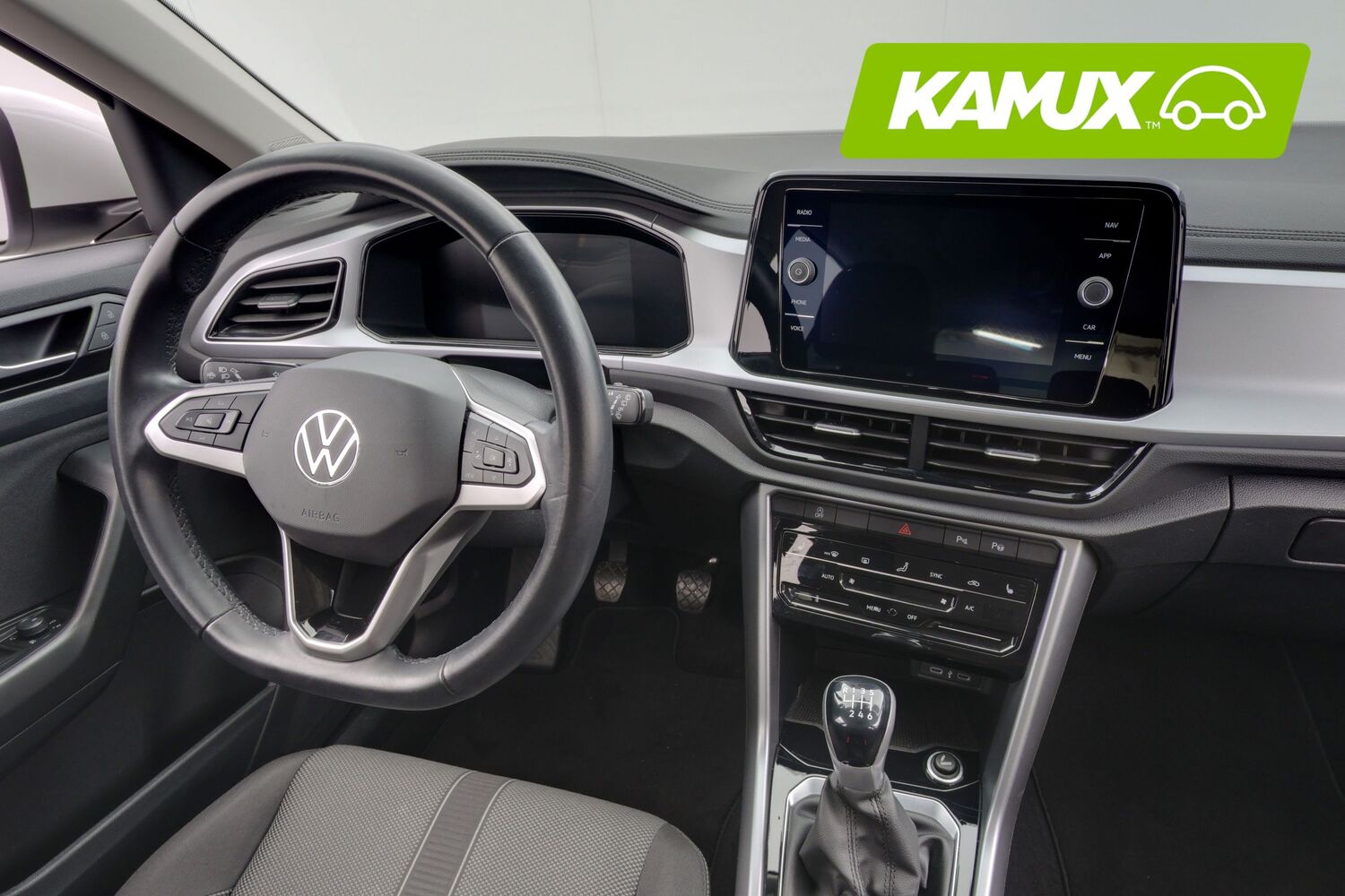 Volkswagen T-Roc vaihtoauto