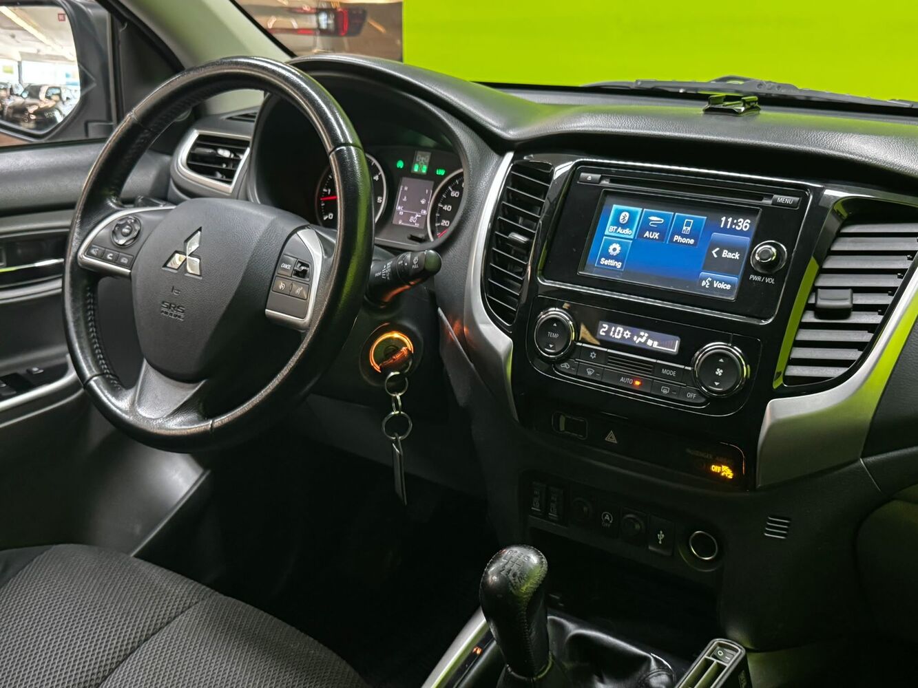 Mitsubishi L200 vaihtoauto