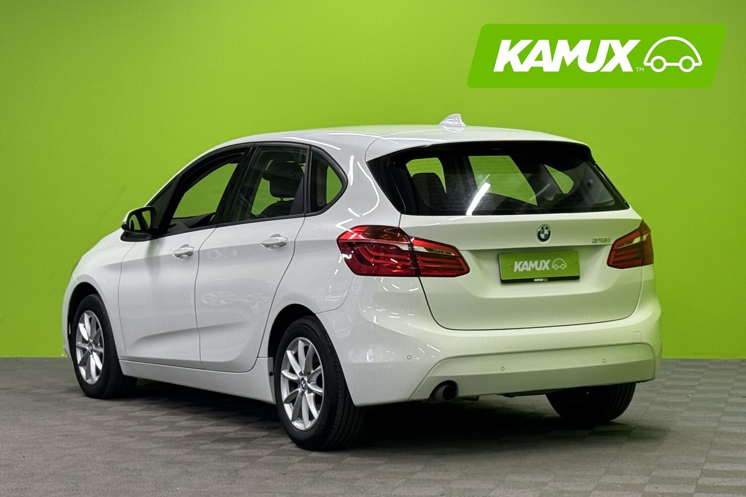 BMW 218 vaihtoauto