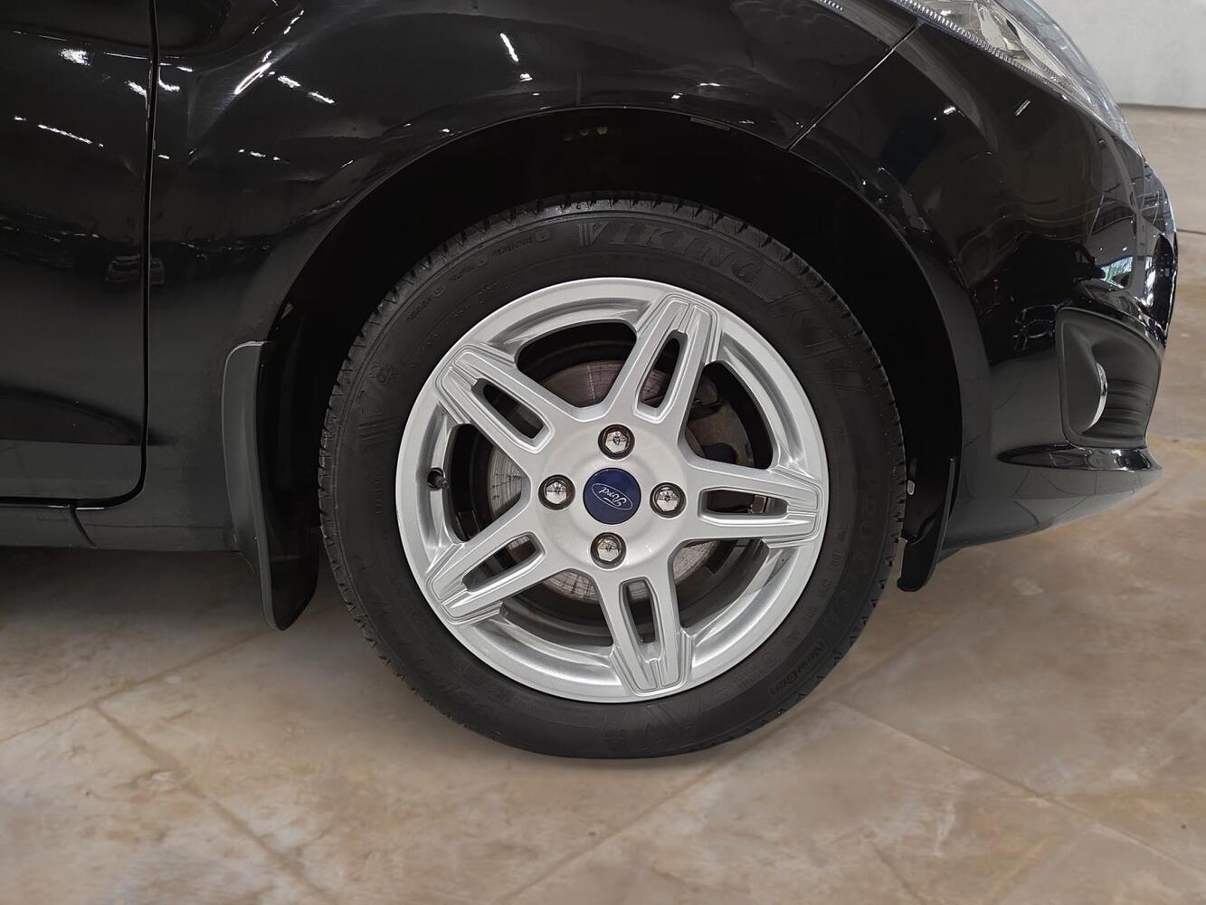 Ford Fiesta vaihtoauto