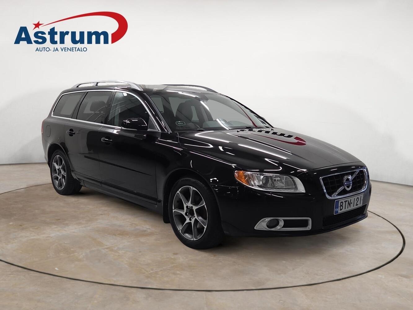 Volvo V70 vaihtoauto