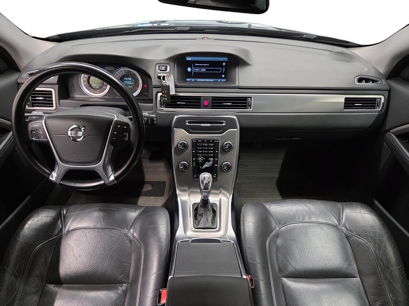 Volvo V70 vaihtoauto