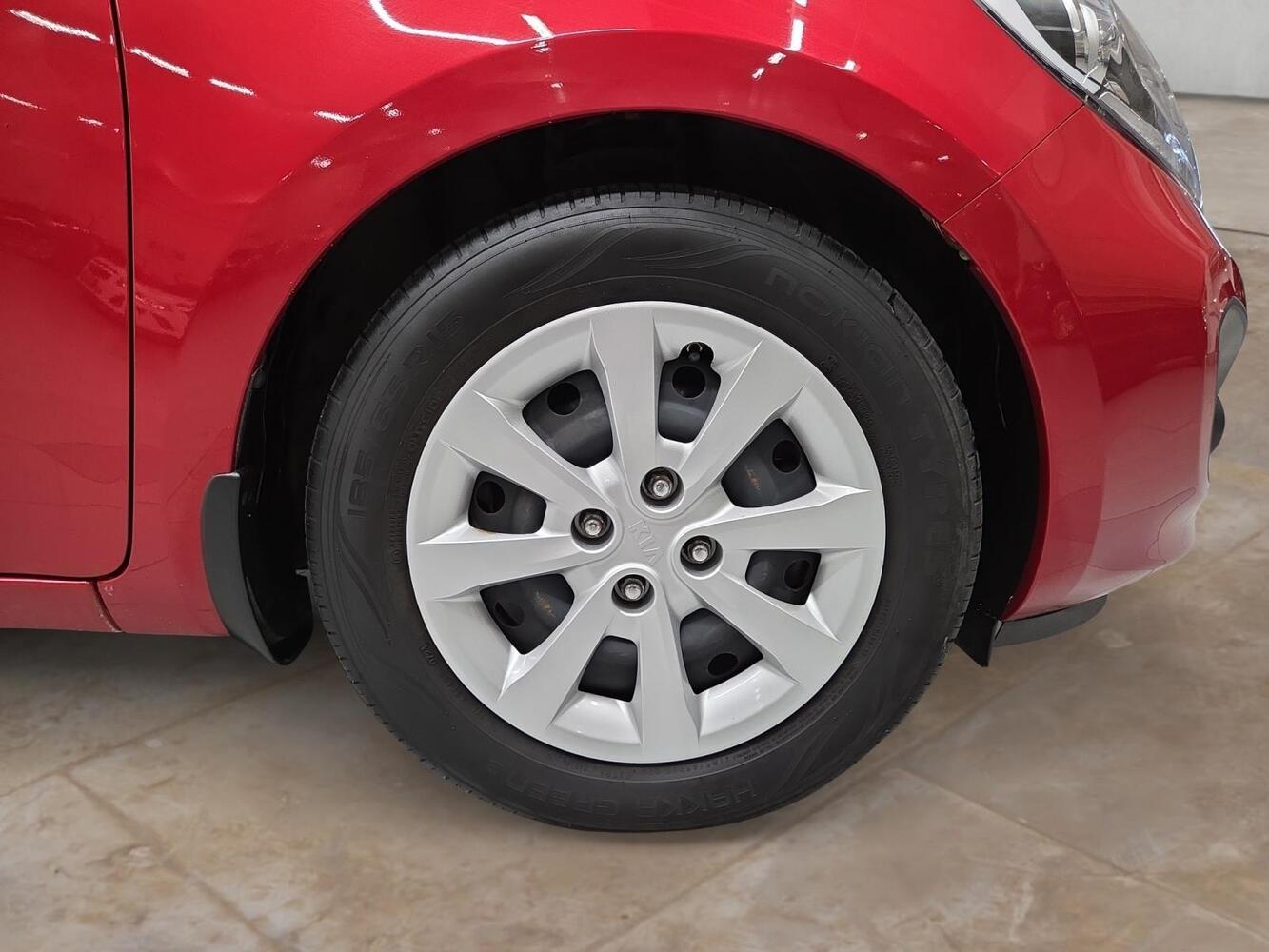 Kia Rio vaihtoauto