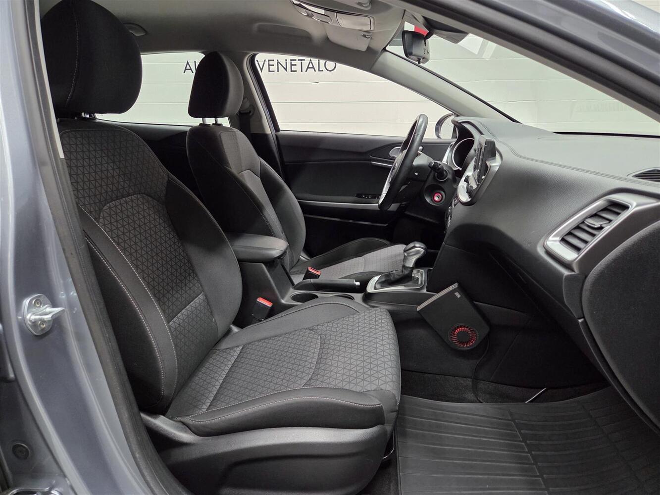Kia XCeed vaihtoauto