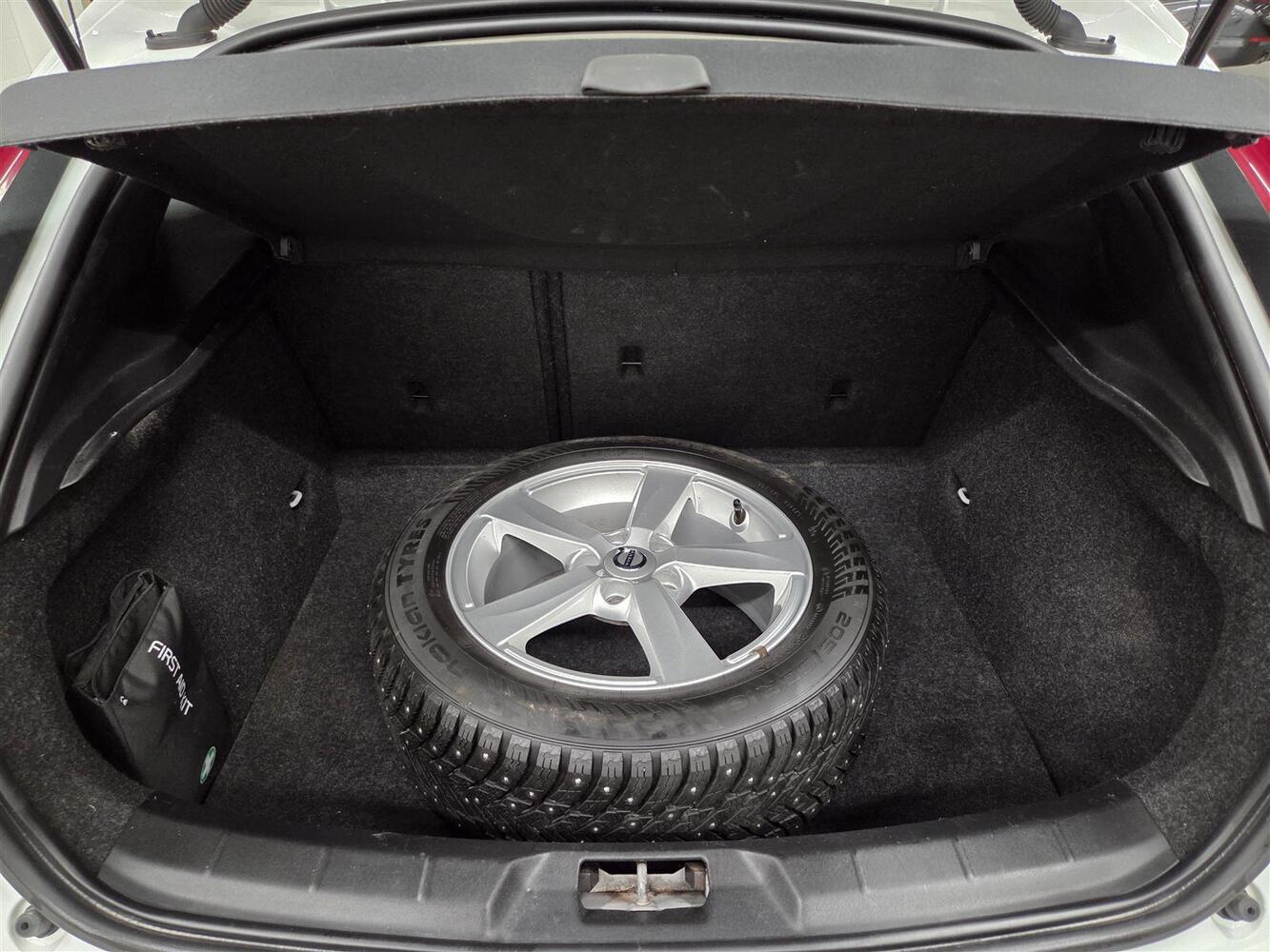 Volvo V40 vaihtoauto