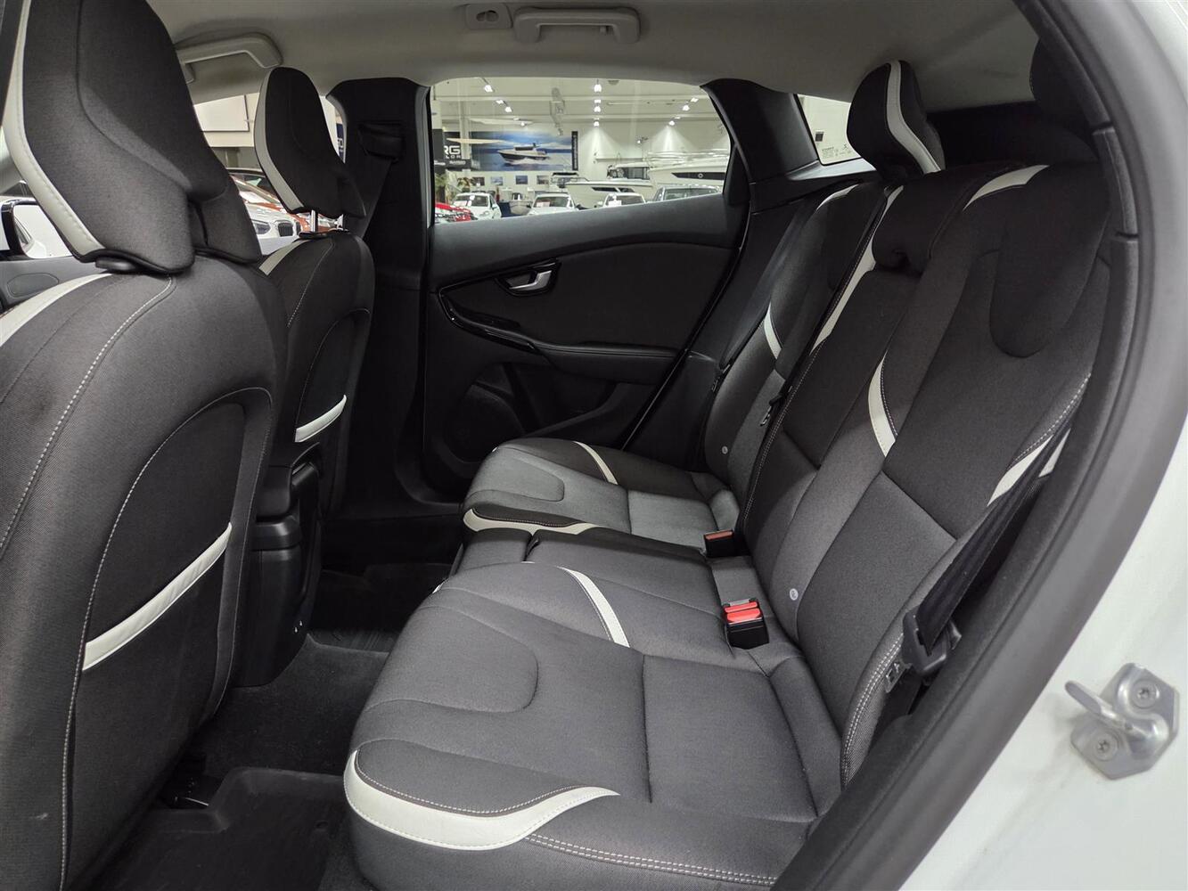 Volvo V40 vaihtoauto