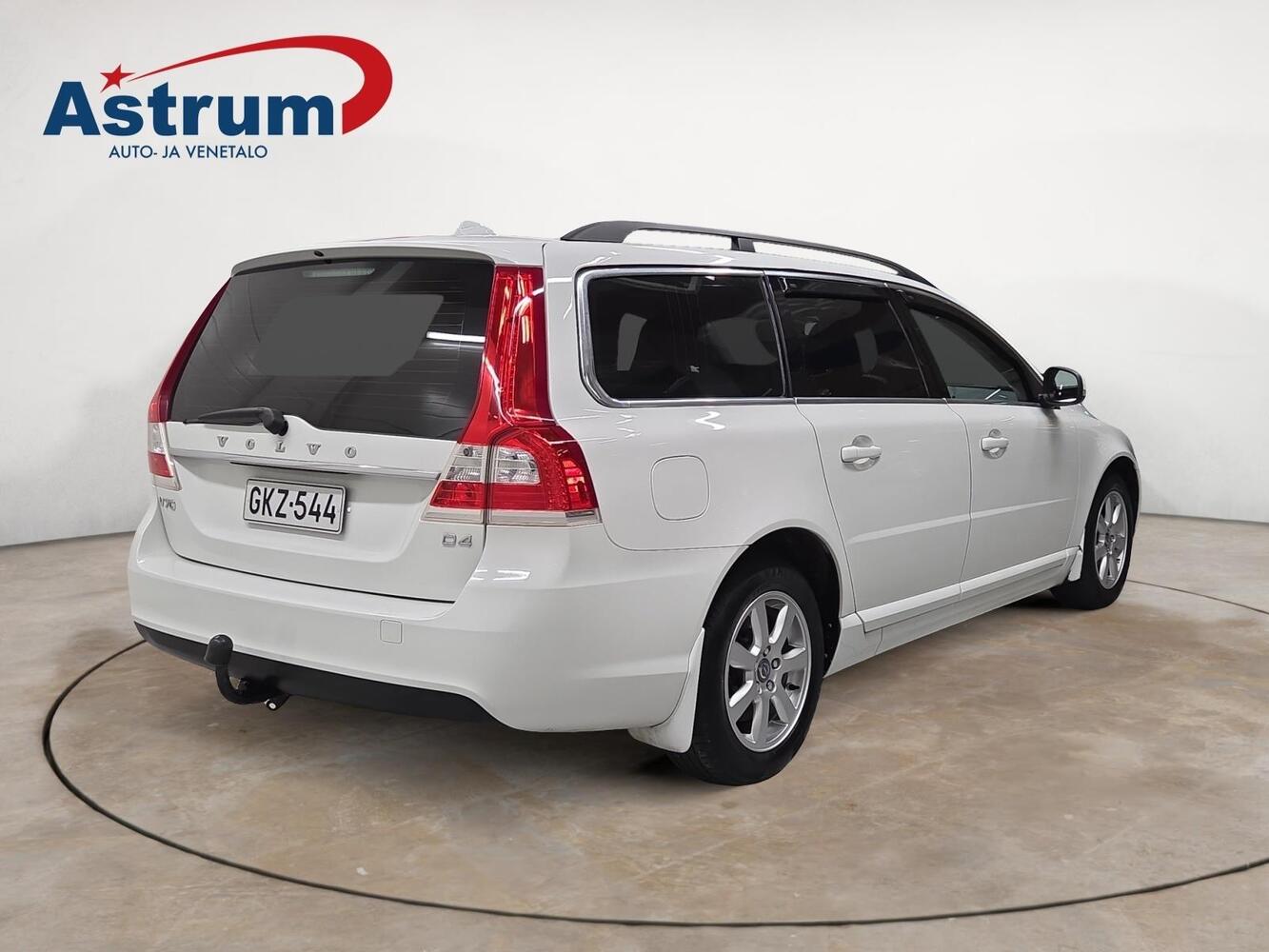 Volvo V70 vaihtoauto