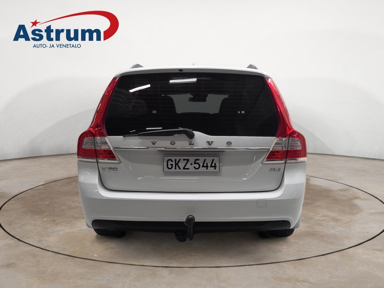 Volvo V70 vaihtoauto