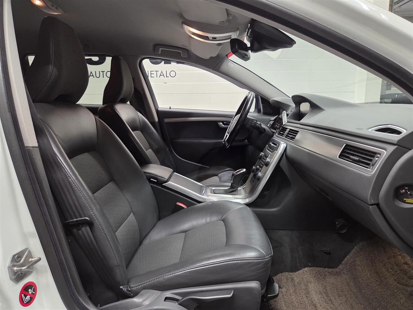 Volvo V70 vaihtoauto