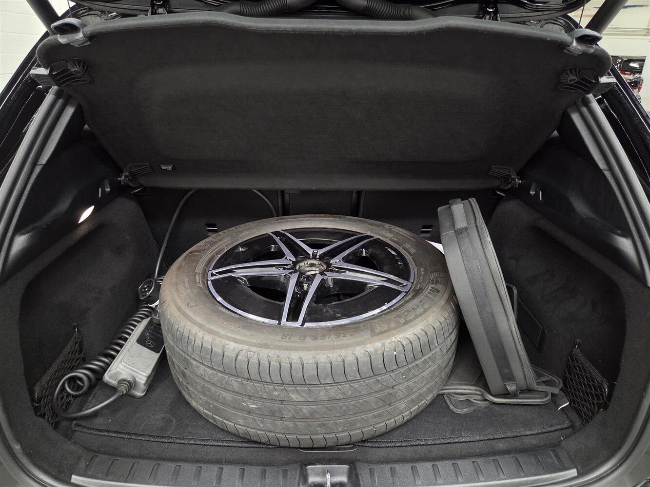 Mercedes-Benz EQA vaihtoauto