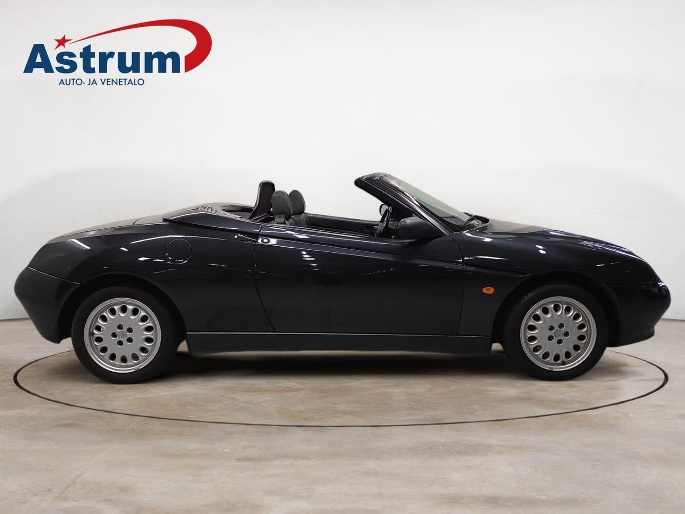 Alfa Romeo Spider vaihtoauto