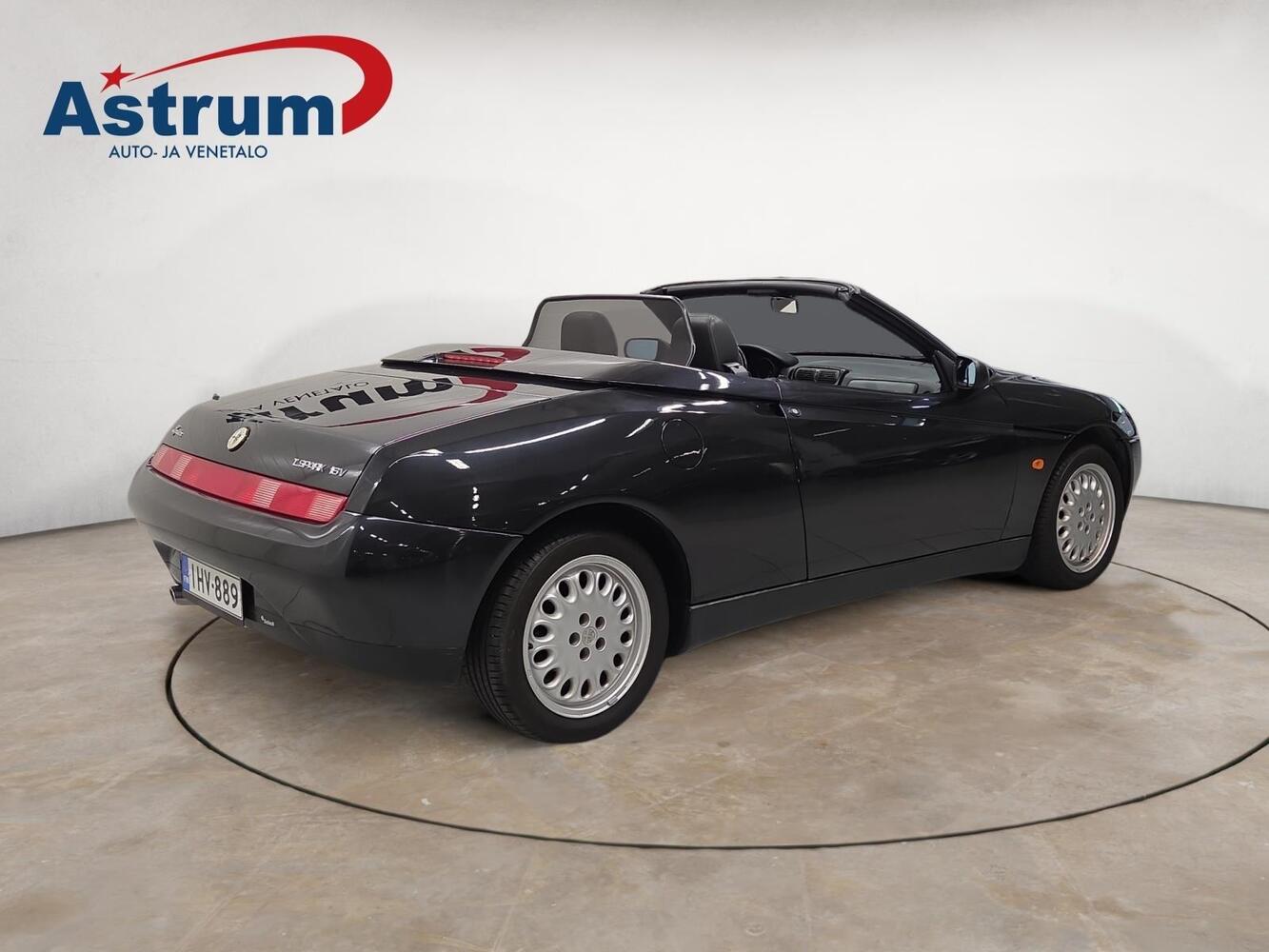 Alfa Romeo Spider vaihtoauto