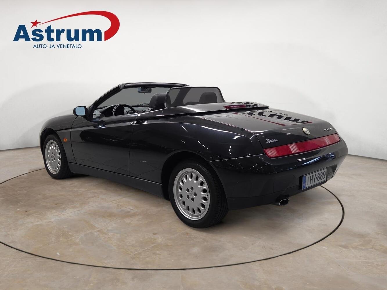 Alfa Romeo Spider vaihtoauto