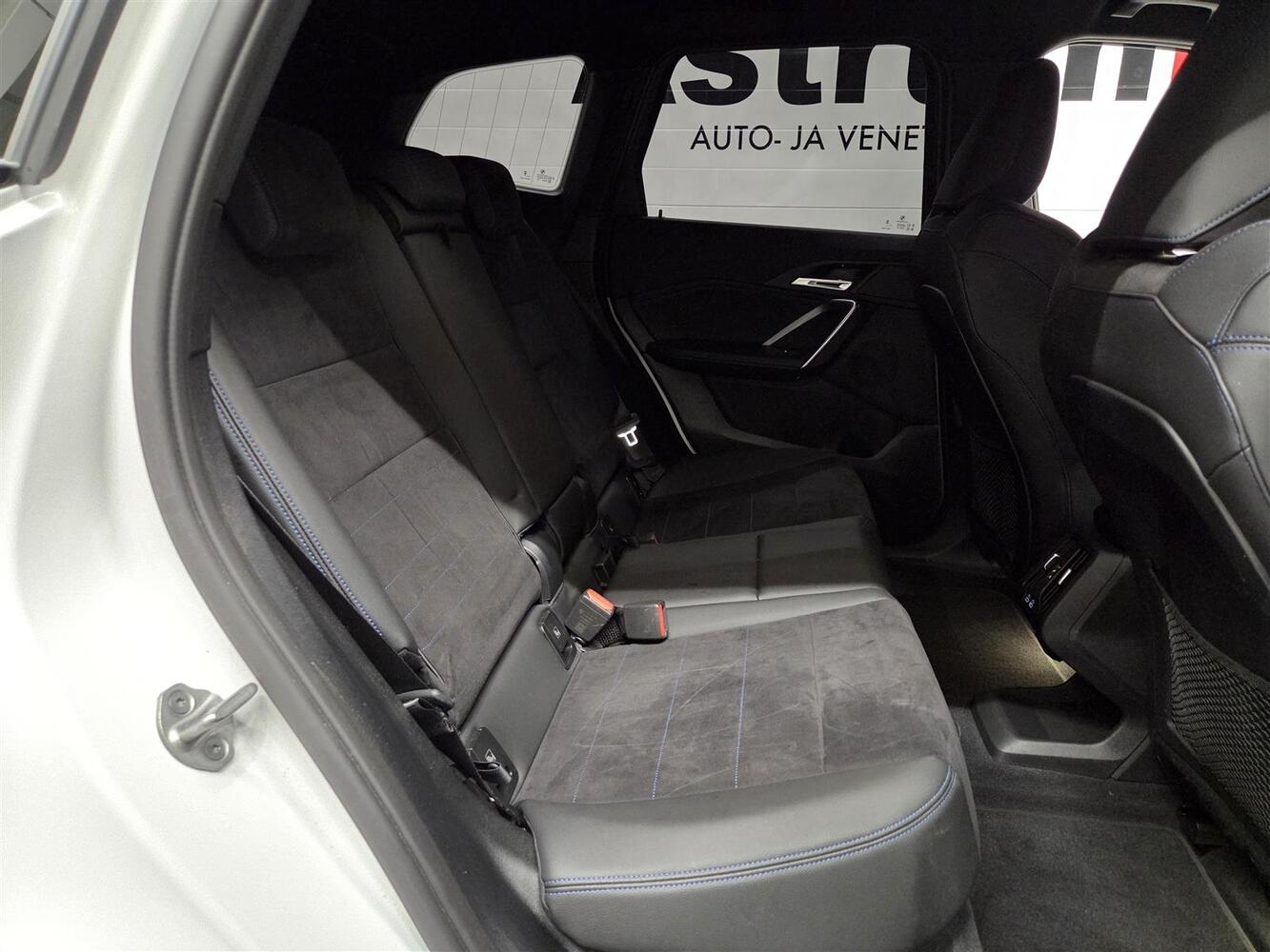 BMW iX1 vaihtoauto