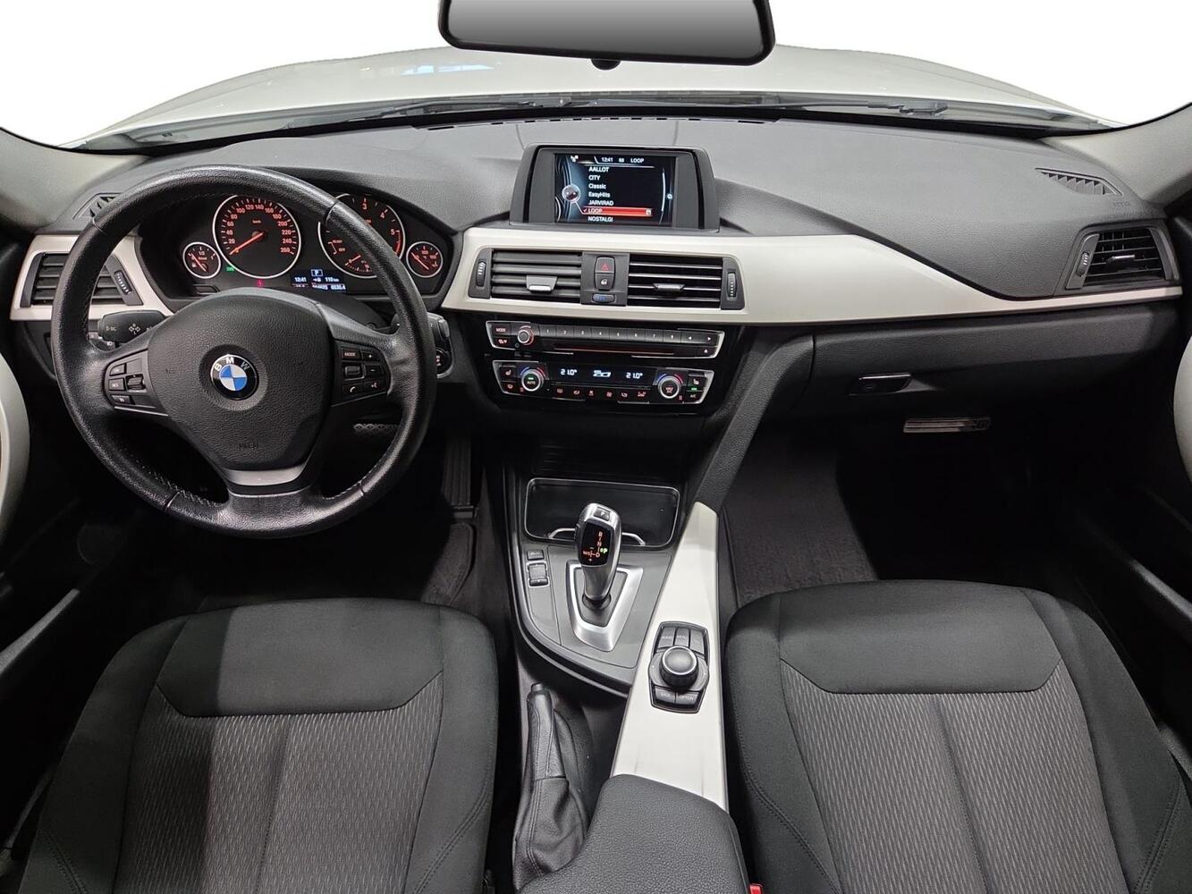 BMW 320 vaihtoauto
