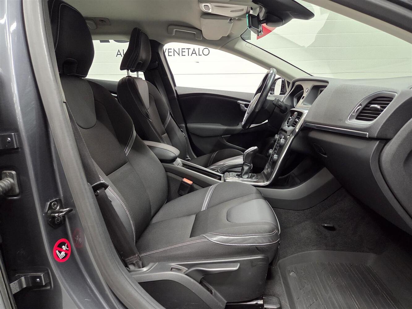 Volvo V40 vaihtoauto