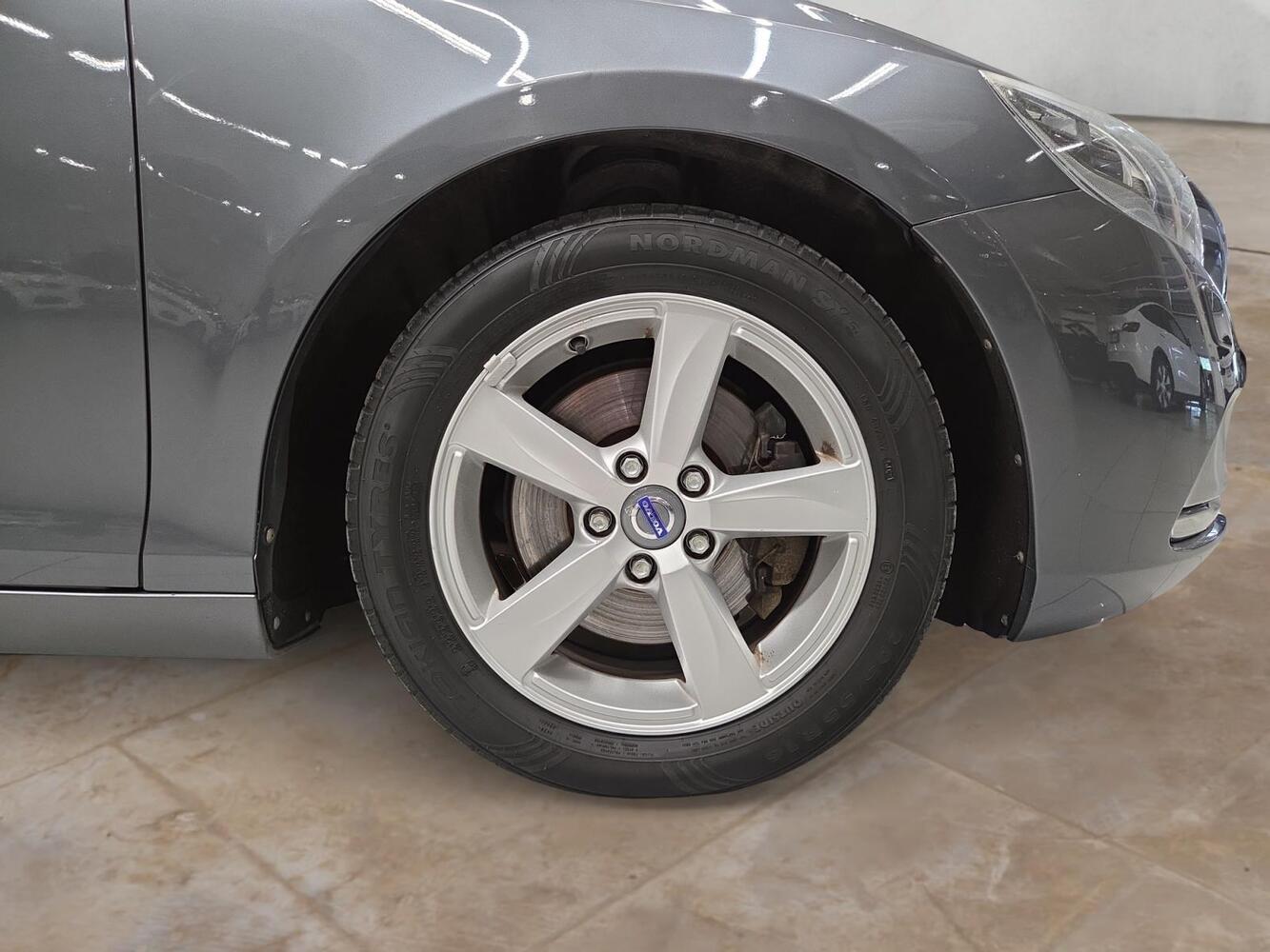 Volvo V40 vaihtoauto