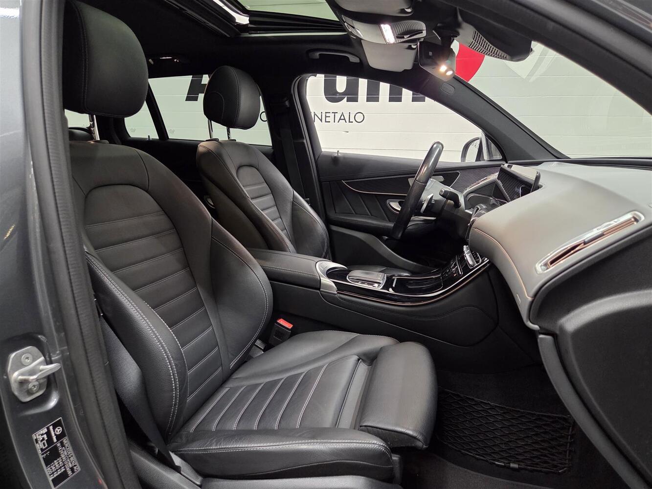 Mercedes-Benz EQC vaihtoauto